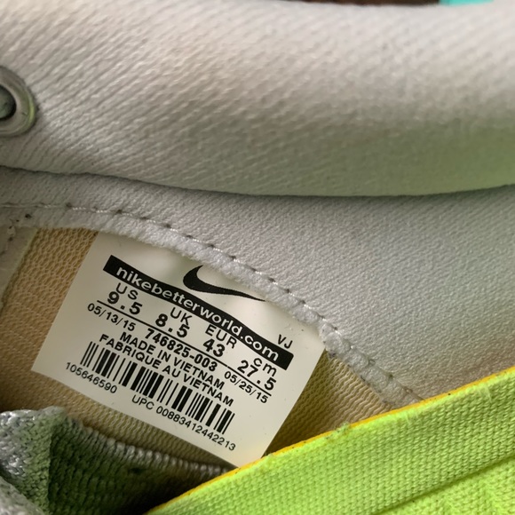 Nike - Picture 6 of 6